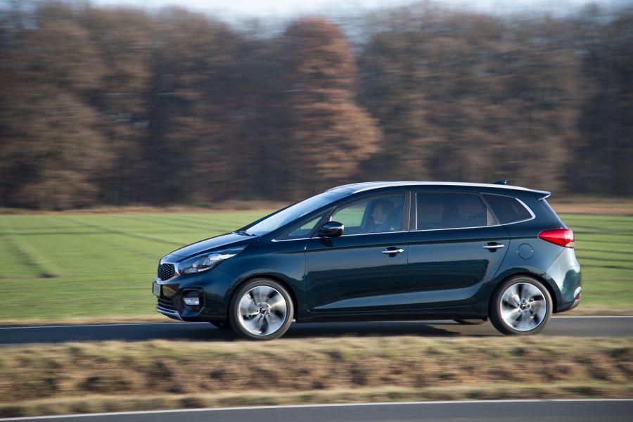  Kia Carens EcoDynamics 2016 года  (WW) (фото 6 из 27)